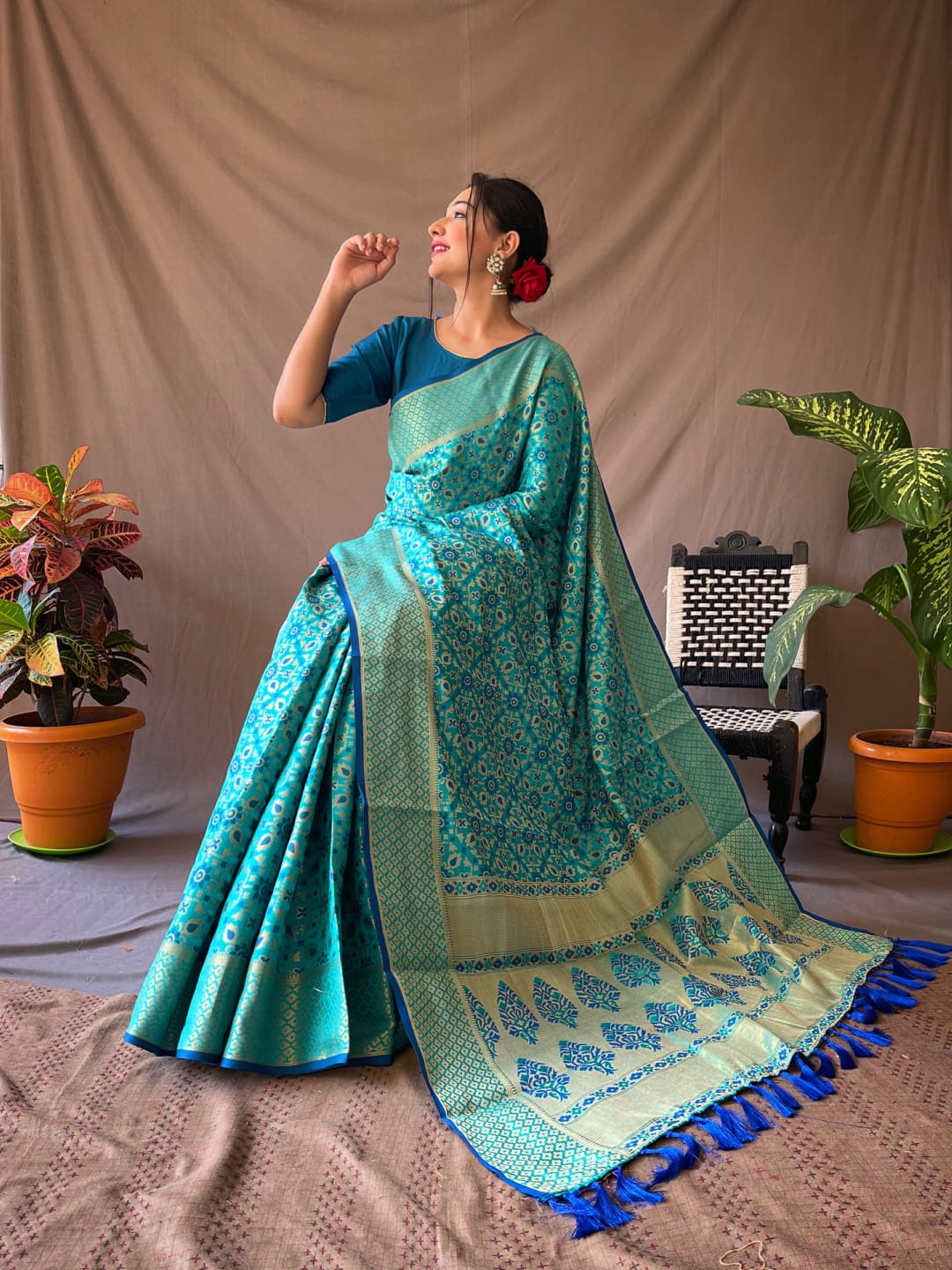 Firozi patola silk saree